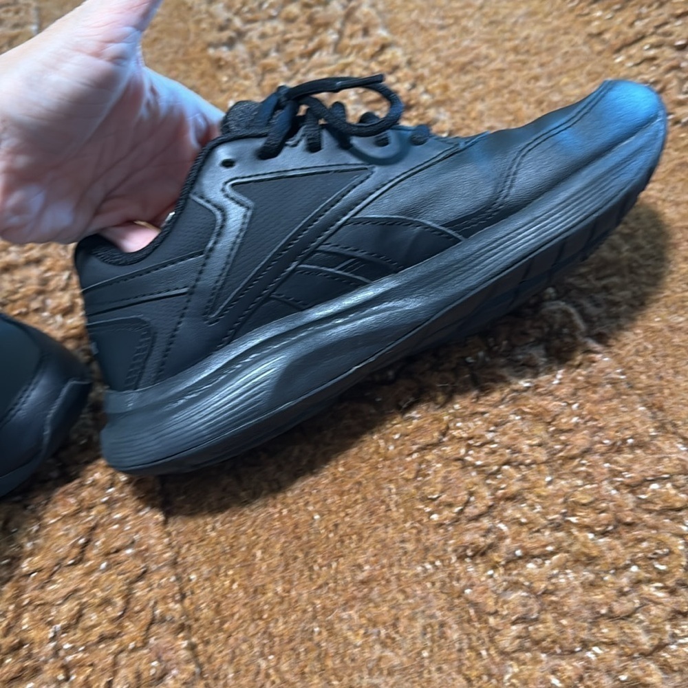 Reebok Women's Walk Ultra 7 DMX Max Shoe - Picture 12 of 13